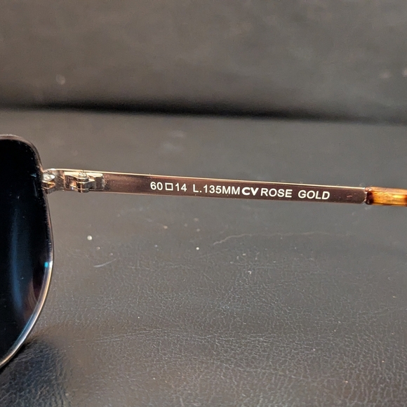 OP Rose Gold Ladies Aviator Sunglasses Like New - Picture 5 of 9
